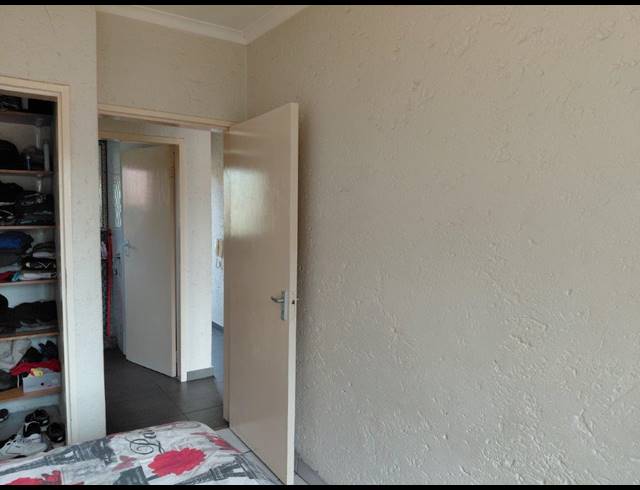 1 BEDROOM TOWNHOUSE FOR SALE IN OBSERVATORY